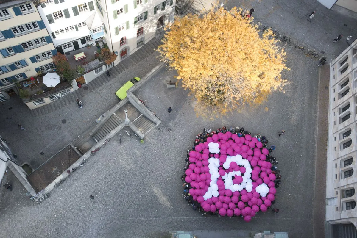 Fotoaktion von Greenpeace in Zürich.